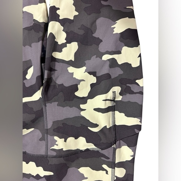 Lululemon Crispin Green Multi Camo Swift Speed High Rise Crop 21” Legging Tight - Picture 11 of 15